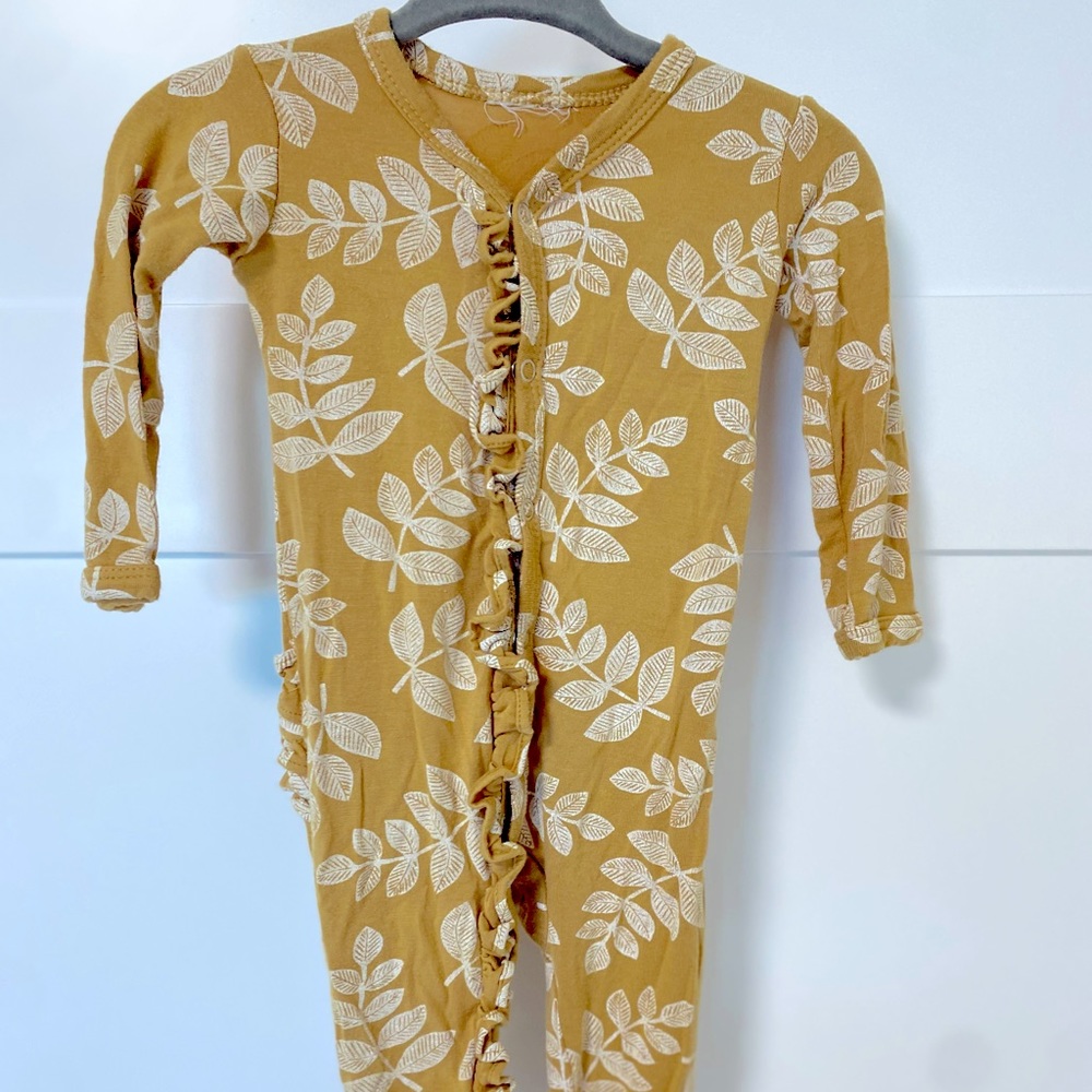 Spearmint Love Longsleeve Onesie